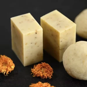 China Factory’s Quality Calendula Artisan Handmade Bar Soap Good for Daily Use Solid Form
