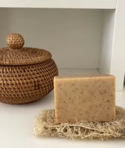 Direct from Manufacturer Solid Bar Handmade Soap Tea Seed Power Household Soap in Bulk