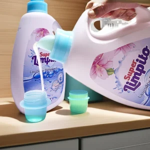 Eco friendly 2kg Liquid Laundry Detergent Natural Clean Stain Removal Laundry Detergent Liquid